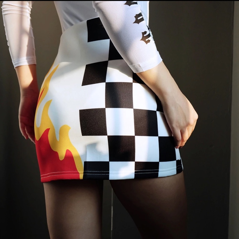 Flamed skirt